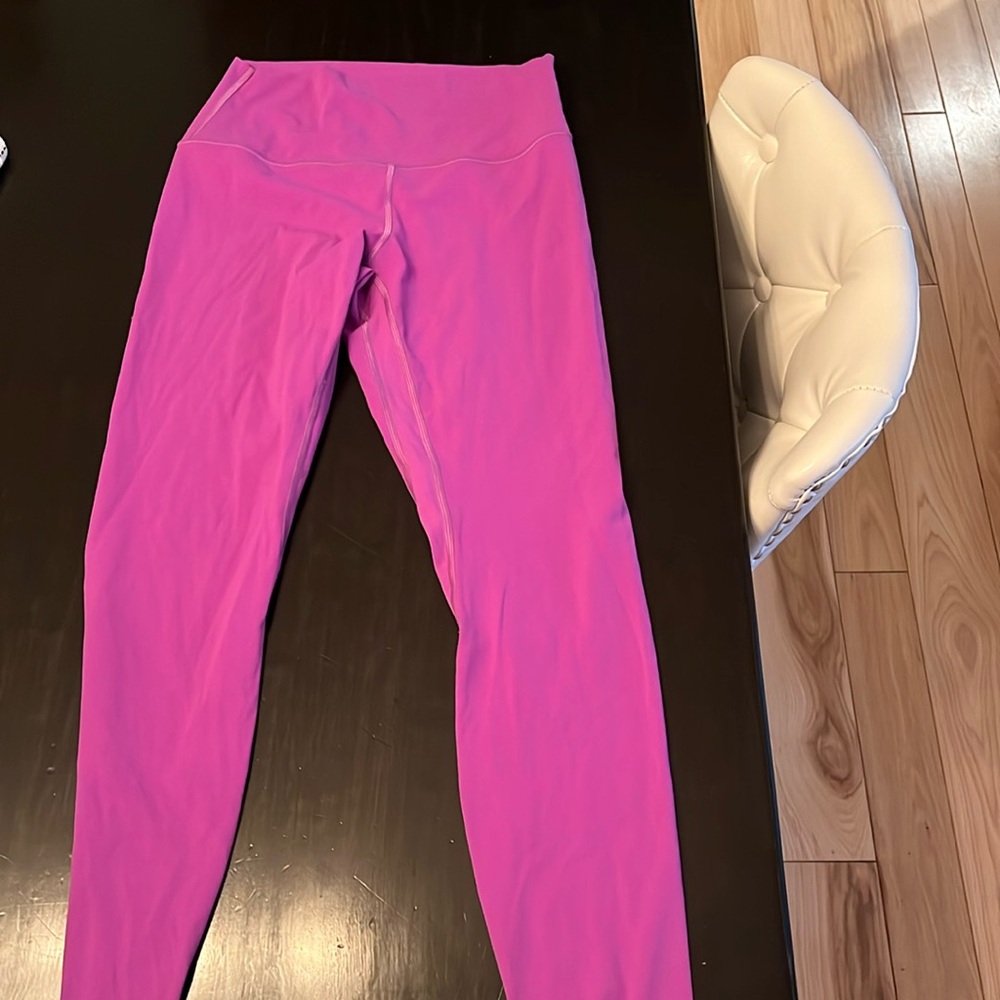 NWOT Lululemon purple Align 28" leggings